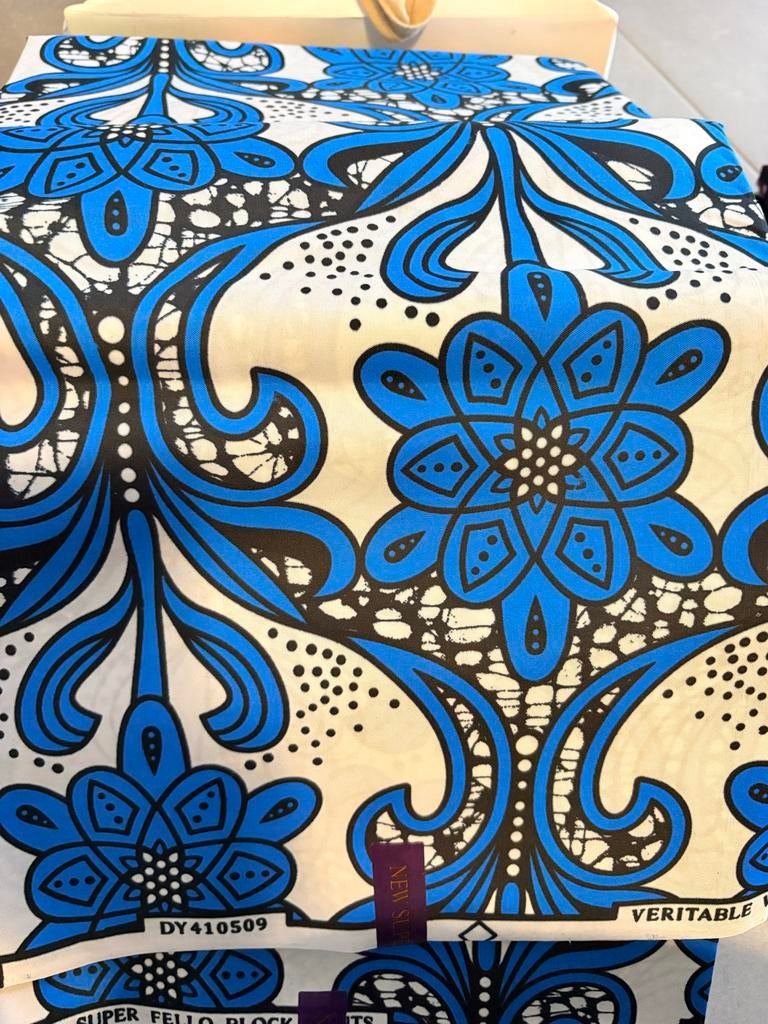 Nieuwe Afrikaanse stof - 5.48m x 1.20m, Blauw, 120 cm of meer, Ophalen of Verzenden, Katoen