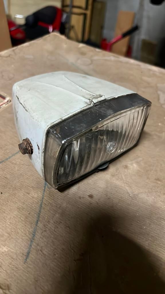 Koplamp, Fietsen en Brommers, Brommeronderdelen | Oldtimers, Ophalen of Verzenden, Gebruikt, Koplamp, Overige merken