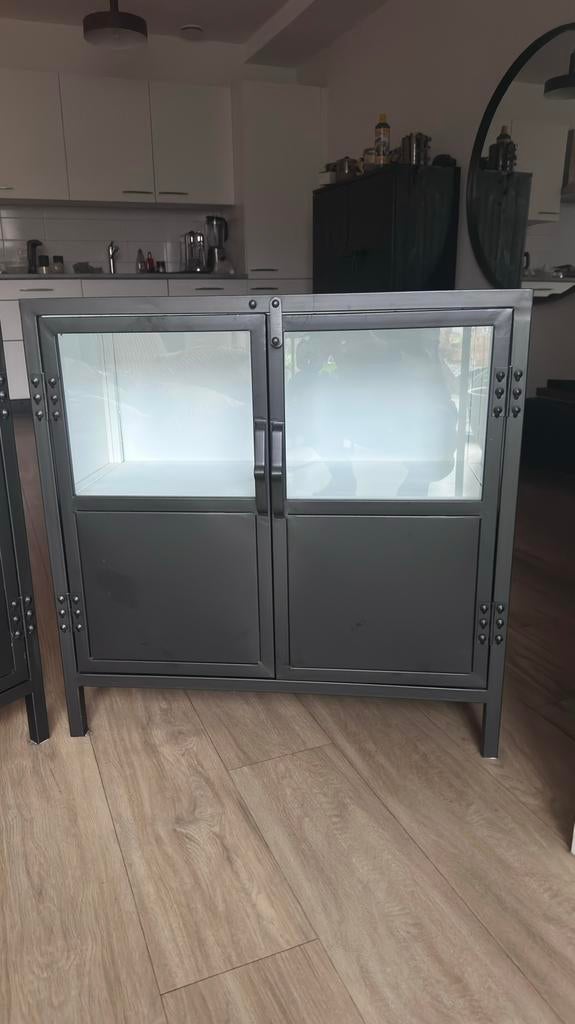 Metalen opbergkast antraciet, Ophalen, 50 tot 100 cm, Zo goed als nieuw, Glas
