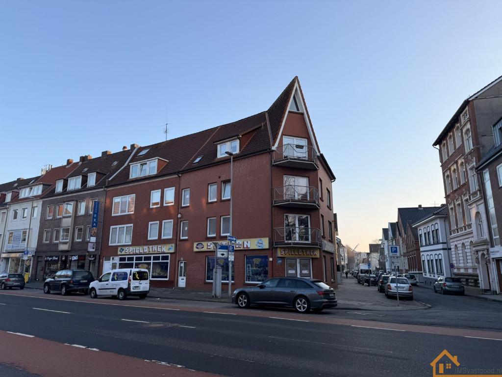 Beleggingsobject – Woon- en winkelpand in Emden Duitsland, Huizen en Kamers, 636 m², Overige soorten, Duitsland, Stad
