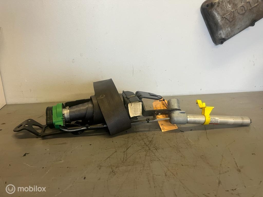Gordelgeleider linksvoor origineel Volvo V70 II 8806843084, Auto-onderdelen, Interieur en Bekleding, Volvo, Gebruikt, Ophalen of Verzenden