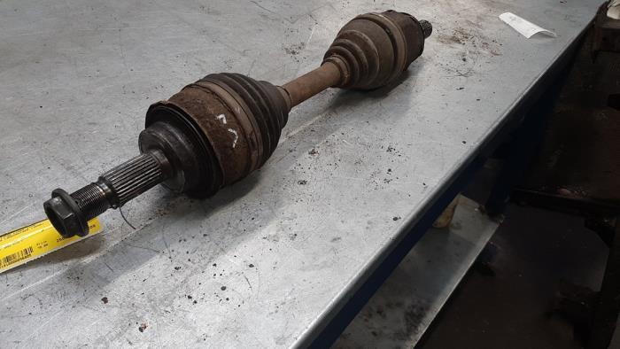 Aandrijfas links-voor van een Toyota Landcruiser, Auto-onderdelen, Remmen en Aandrijving, Gebruikt, -, -, Ophalen of Verzenden