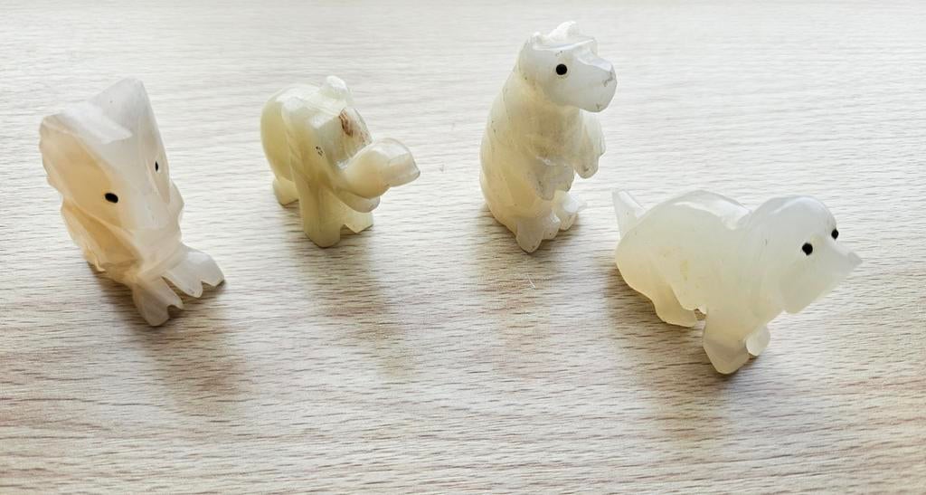 4x Marmeren dieren beeldjes hond, beer, olifant, uil, Ophalen of Verzenden, Gebruikt, Dier