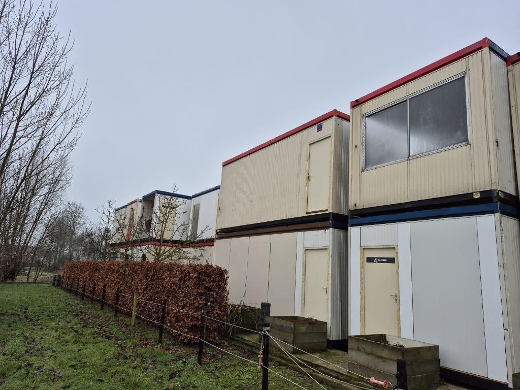 Handelspartij units | Alles in 1 koop mogelijk, Doe-het-zelf en Verbouw, Bouwketen en Schaftketen, Gebruikt, Ophalen