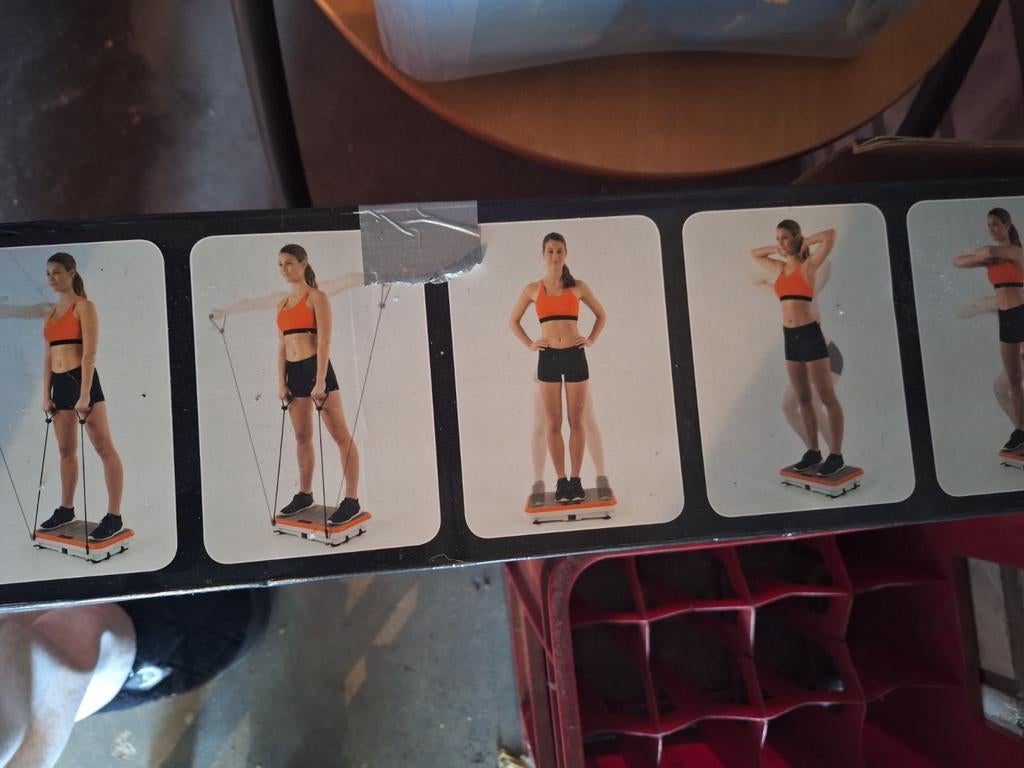 Trilplaat vibroshaper - Fitnessapparaat voor thuis, Ophalen, Kunststof, Gebruikt, Buik