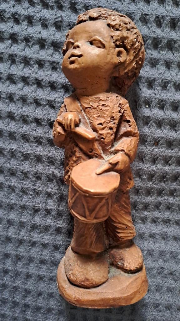 Beeldje jongen met trommel (gira), Ophalen of Verzenden