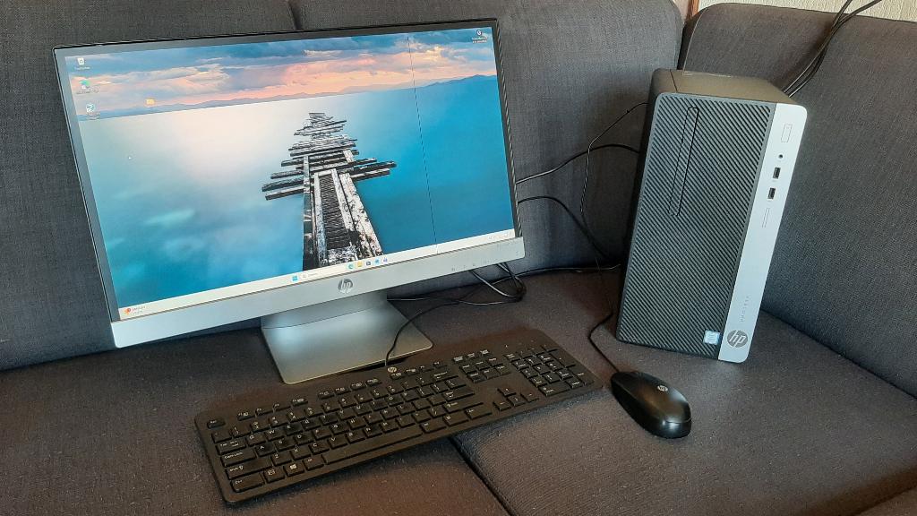 Nette hp ProDesk 400 G5 MT incl. monitor, Computers en Software, Desktop Pc's, Zo goed als nieuw, 3 tot 4 Ghz, SSD, 8 GB, Met monitor
