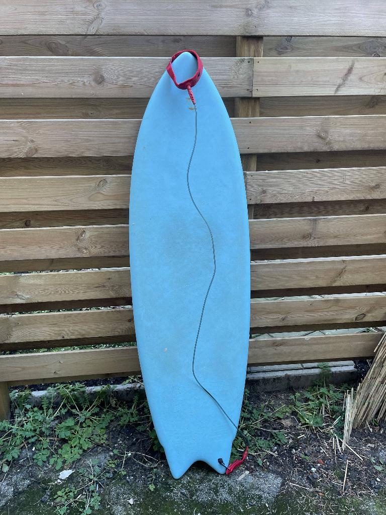 Mick Fanning DHD Performance Softboard 5'8" 30.5L, Watersport en Boten, Golfsurfen, Ophalen, Gebruikt, Shortboard, Met vinnen