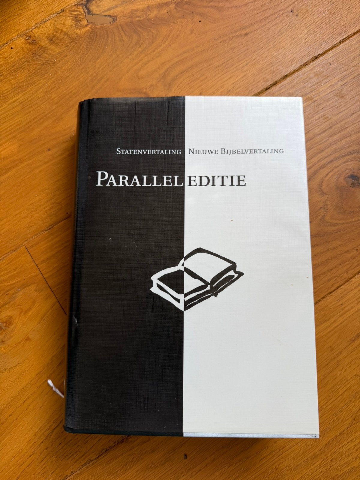 Statenvertaling versus nieuwe bijbelvertaling bijbel, Ophalen of Verzenden, Alpha, Zo goed als nieuw, Niet van toepassing