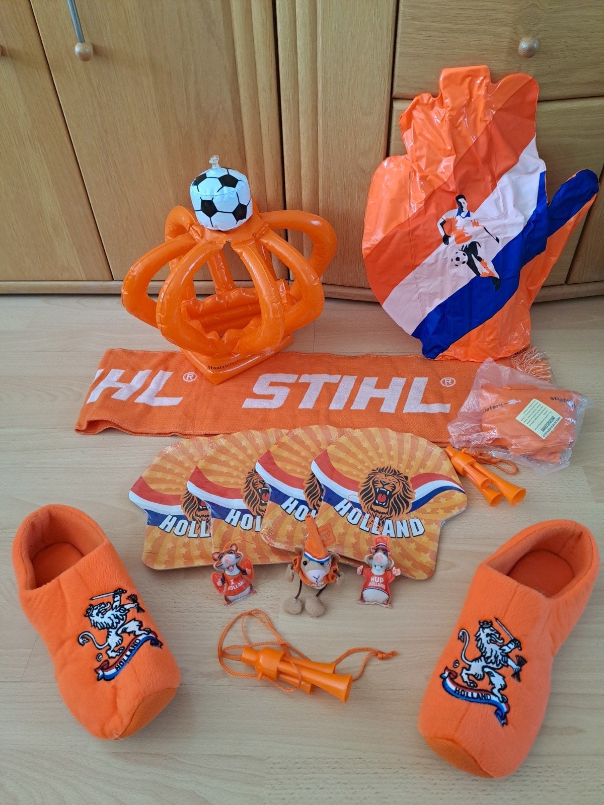 Oranje Fanpakket: Voetbalaccessoires voor de WK supporters!, Verzamelen, Ophalen of Verzenden, Overige binnenlandse clubs