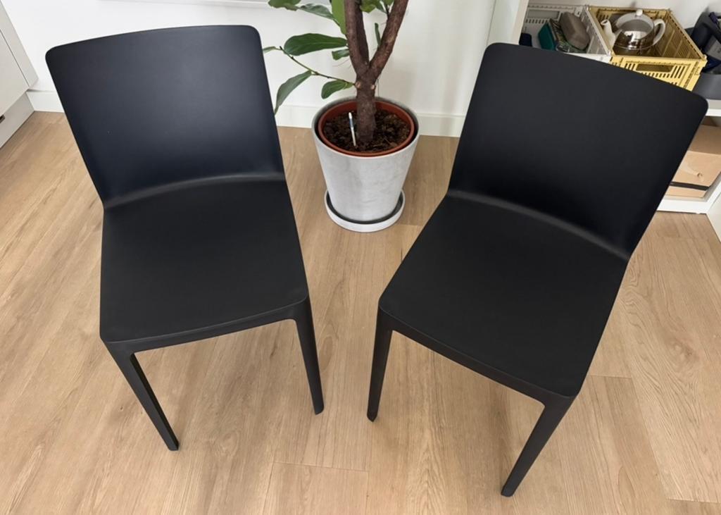 2x HAY Elementaire stoel - Nieuwstaat, Huis en Inrichting, Ophalen, Kunststof, Twee, Zwart