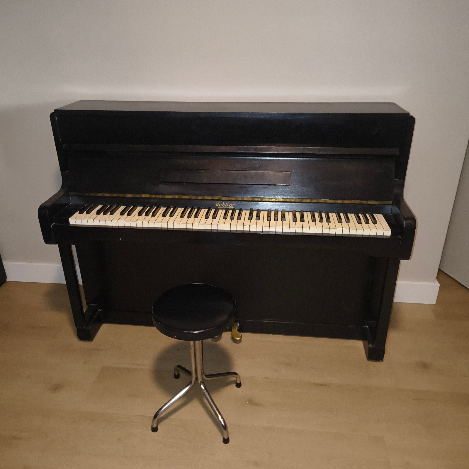 Zwarte Wuhlfar Piano - 102x138x50 cm, Muziek en Instrumenten, Ophalen, Gebruikt, Zwart, Piano