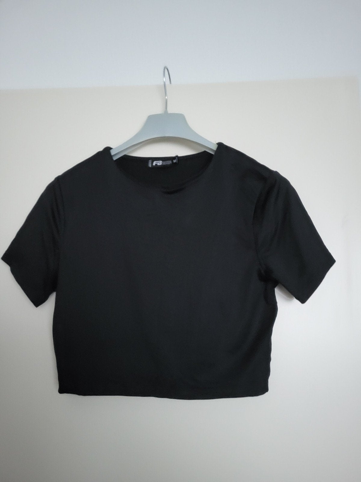 Zwarte crop top van FB Sister, maat M, Maat 38/40 (M), Zwart, Ophalen of Verzenden, Korte mouw