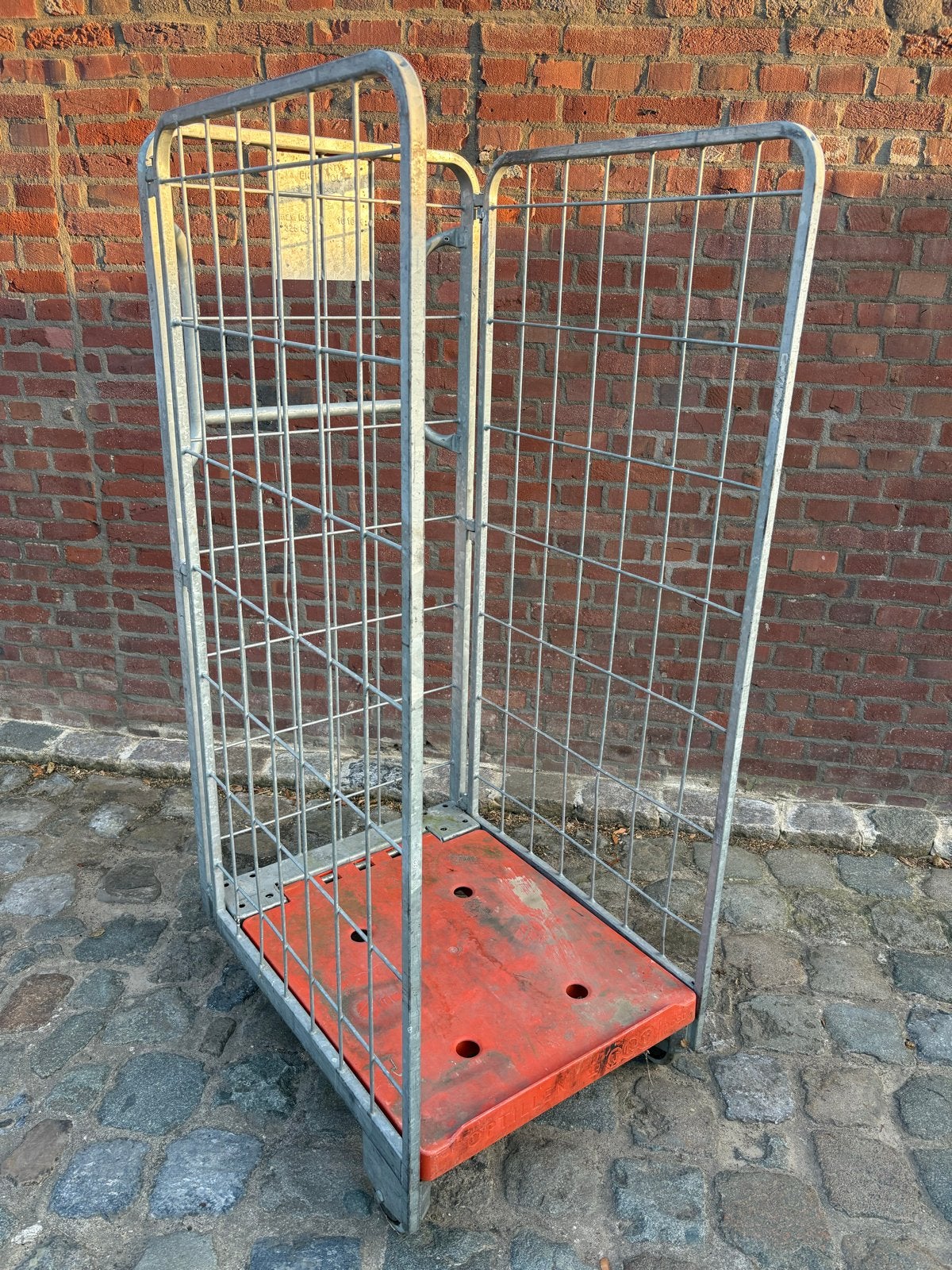 Stevige rolcontainer/houtopslag/ trolley concourskast, Dieren en Toebehoren, Paarden en Pony's | Overige Paardenspullen, Ophalen of Verzenden