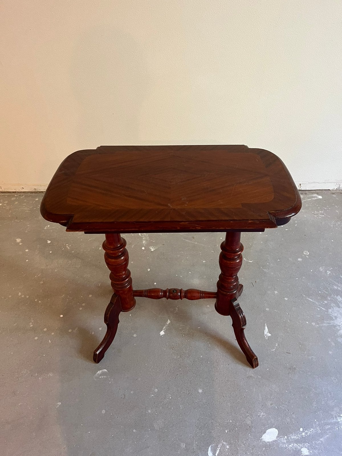 Antiek Biedermeier tafeltje, Ophalen