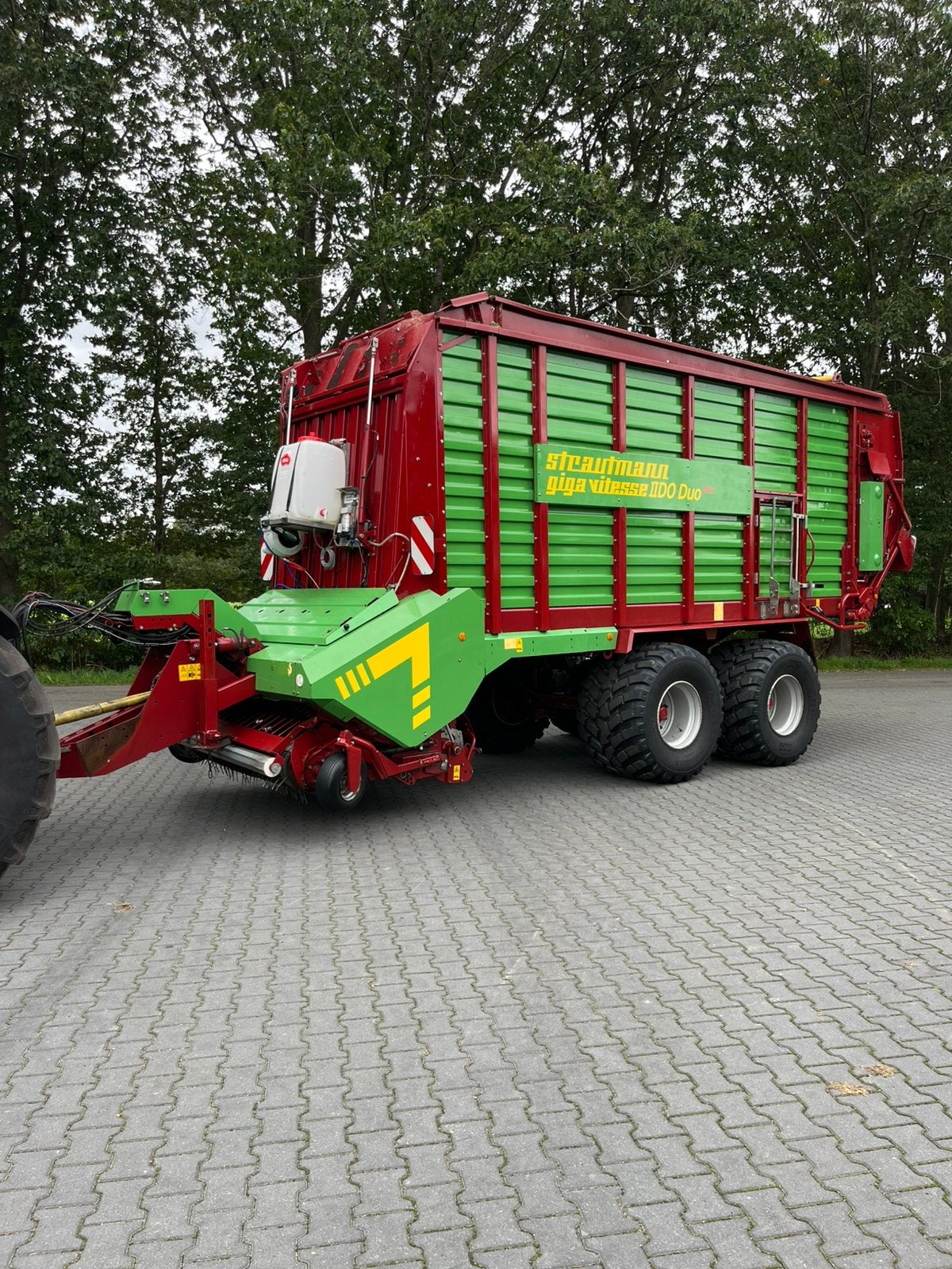 Strautmann giga vitesse 2 opraapwagen agrarisch, Ophalen, Veehouderij, Weidebouw
