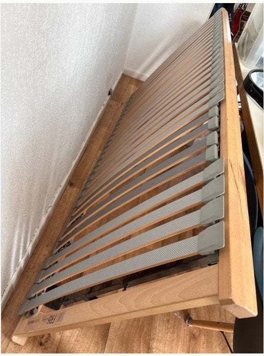 Selecta FR6 Lattenbodem met verstelbaar onderstel, Huis en Inrichting, Slaapkamer | Matrassen en Bedbodems, Ophalen, 90 cm, Eenpersoons
