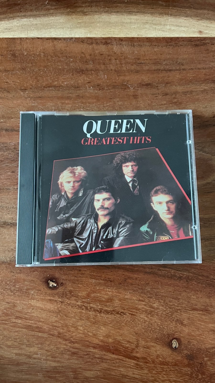 CD Queen Greatest Hits, Ophalen of Verzenden, Zo goed als nieuw