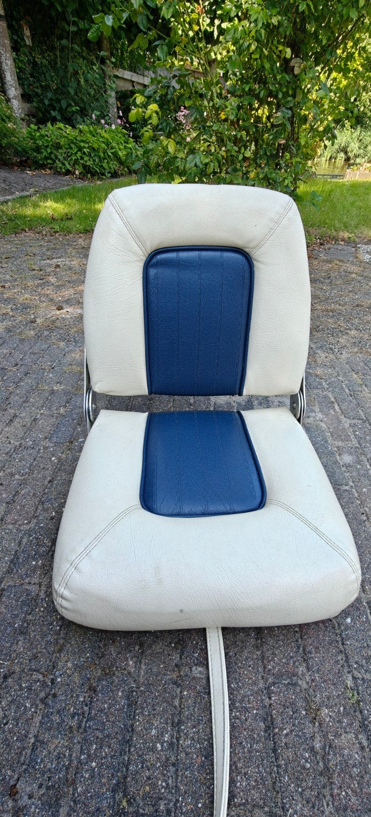 2 verschillende bootstoelen, Ophalen, Gebruikt