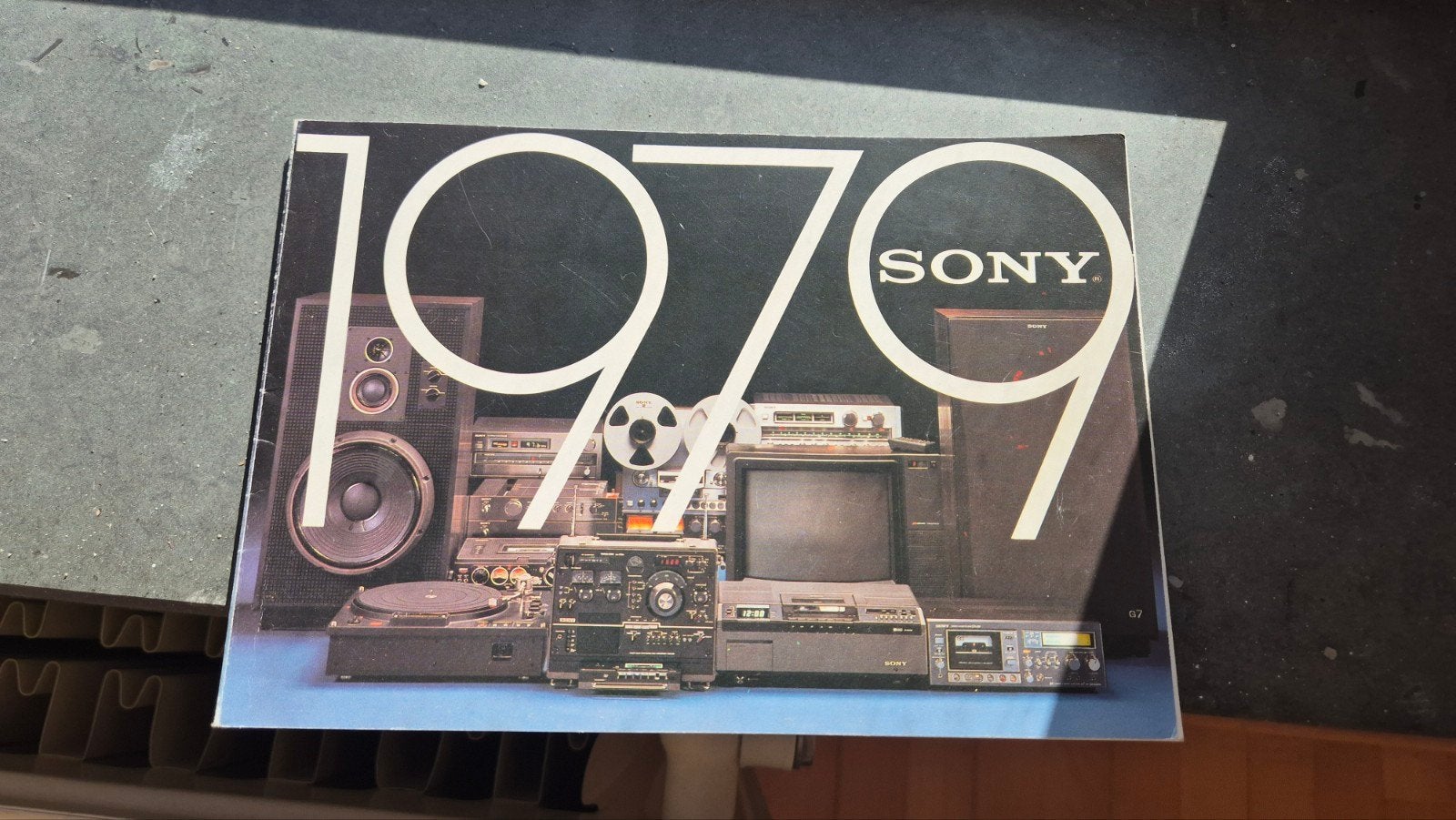 Sony Catalogus 1979 - Vintage Audio en Video Apparatuur, Boeken, Catalogussen en Folders, Ophalen of Verzenden, Gelezen, Sony