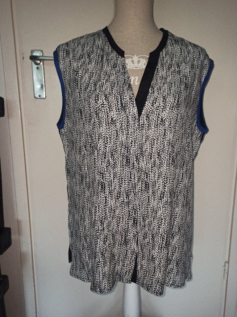 NIEUW! Mouwloze blouse top van Violeta by Mango maat 42 44, Mango, Verzenden, Zwart, Maat 42/44 (L)