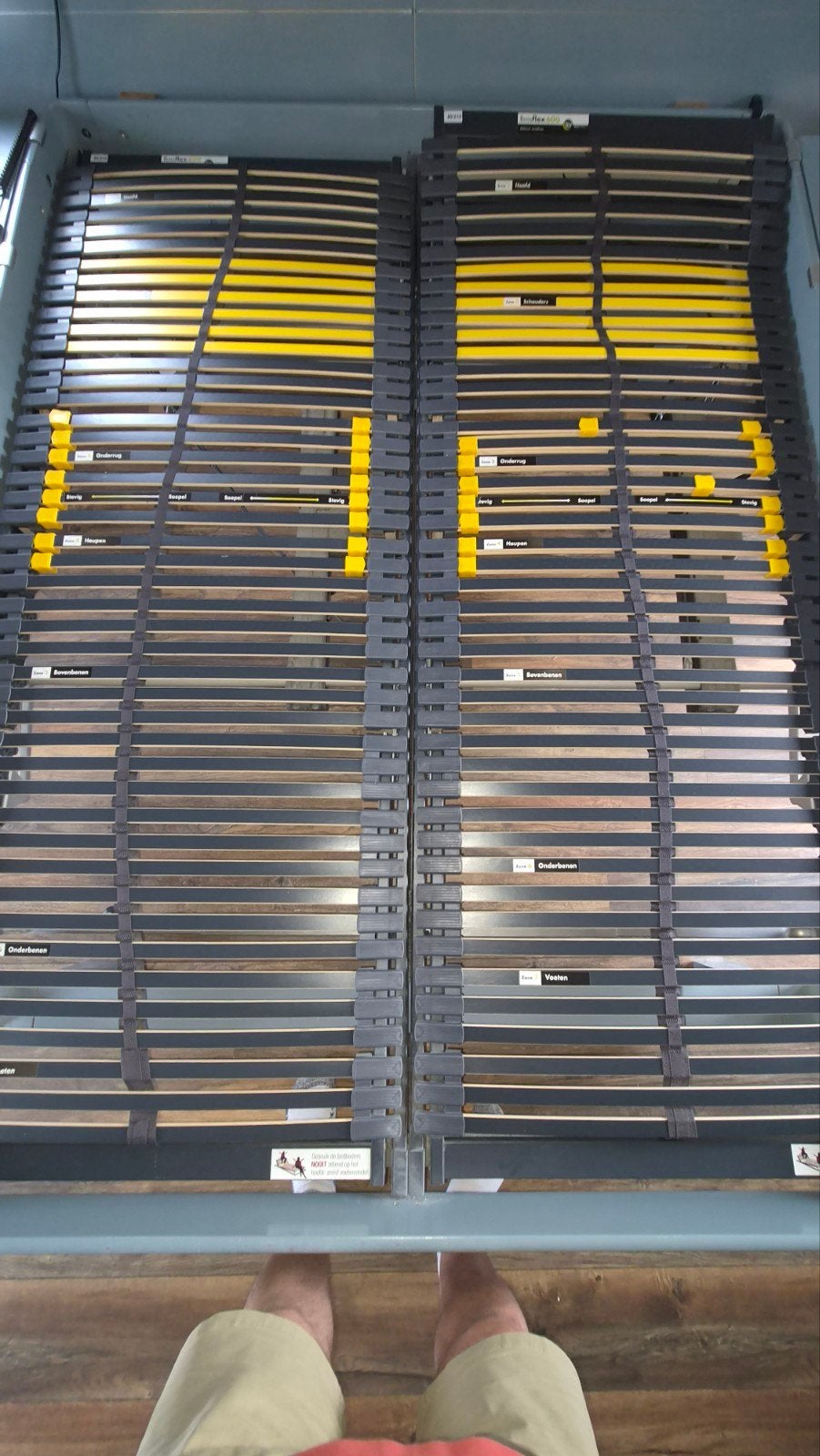 Bossflex 600 Elektrische lattenbodem 80x210 (2 stuks), Huis en Inrichting, Ophalen, Eenpersoons, 210 cm, Zo goed als nieuw