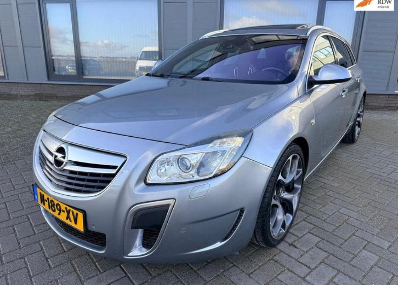 Opel Insignia 2.8 V6 Turbo Ecotec 325pk 4x4 Aut. 2012 Grijs, Auto's, Opel, Automaat, 120 €/maand, Stationwagon, Vierwielaandrijving