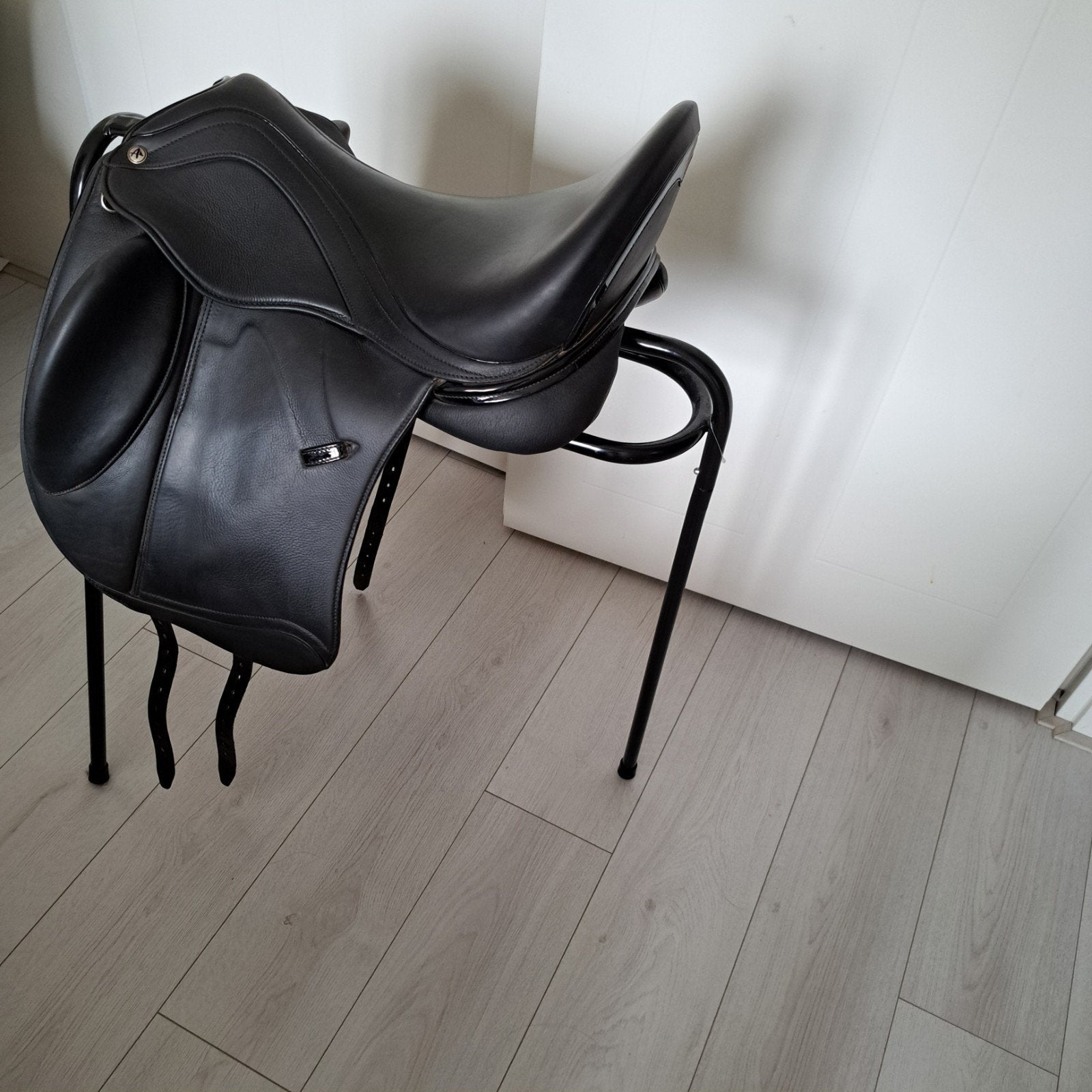 Anatomica welfare 18 inch, Dieren en Toebehoren, Paarden en Pony's | Zadels, Ophalen, Zo goed als nieuw, Dressuur