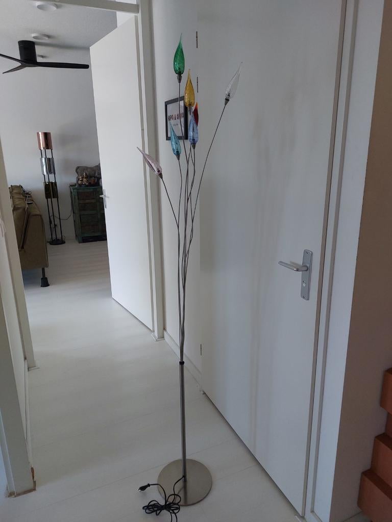 Vloerlamp met 7 gekleurde glazen kelken, Huis en Inrichting, Lampen | Vloerlampen, Ophalen of Verzenden, Gebruikt, Glas, 150 tot 200 cm