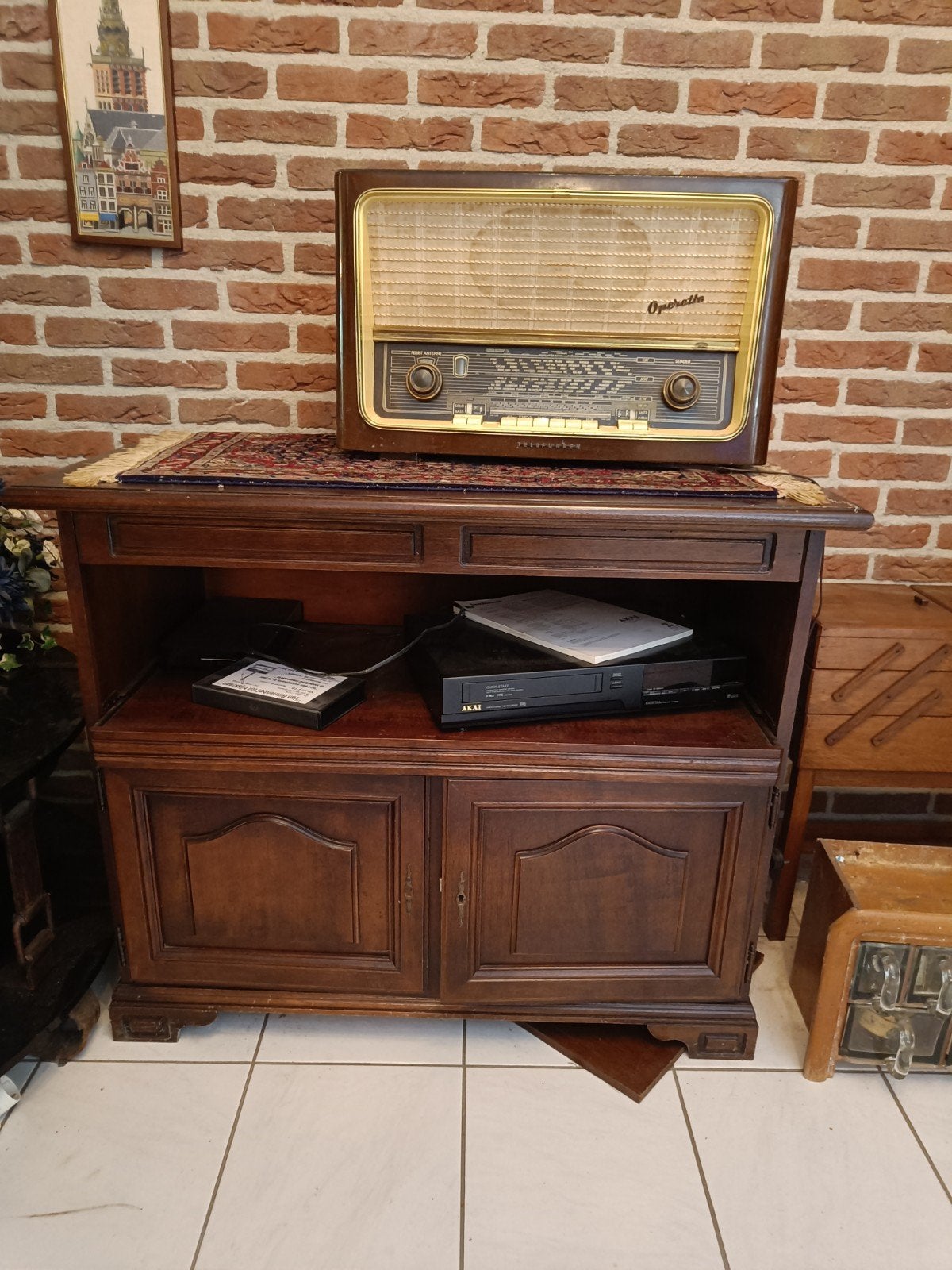 Vintage houten tv-kastje / dressoir, Ophalen