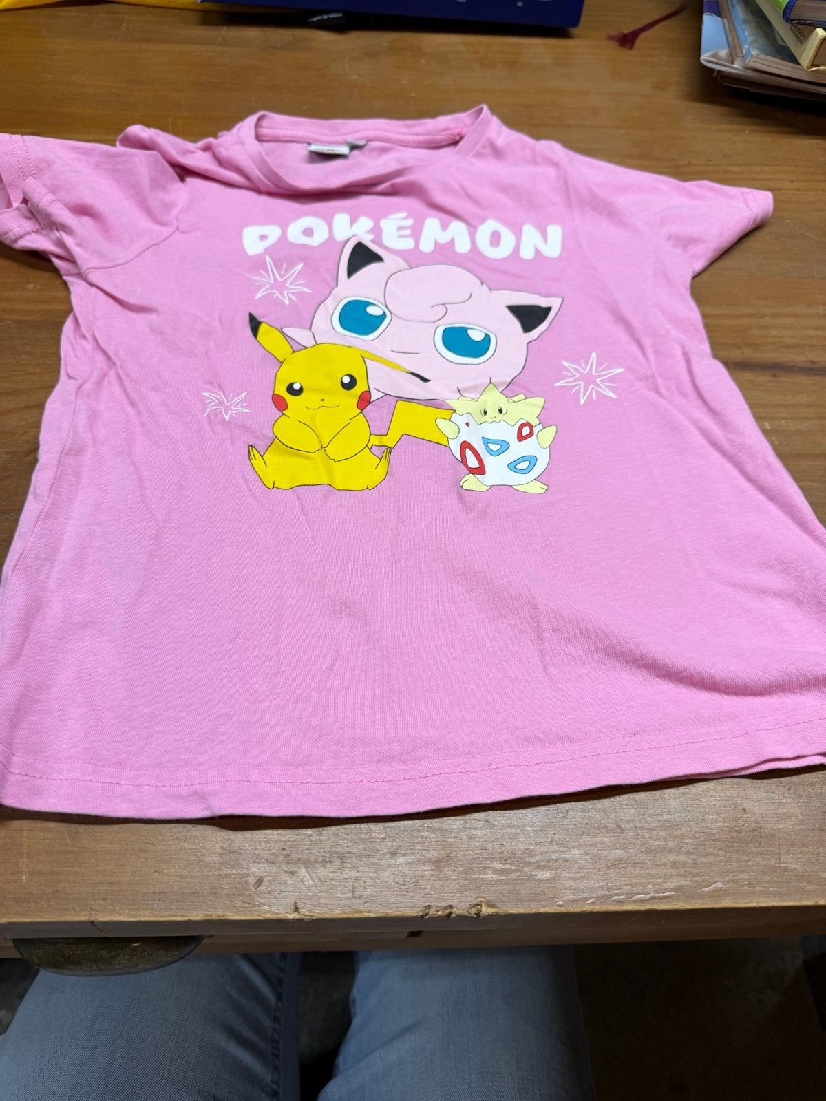 Roze Pokémon shirt maat 134 met Pikachu en Jigglypuff, Ophalen of Verzenden, Gebruikt, Meisje, Shirt of Longsleeve