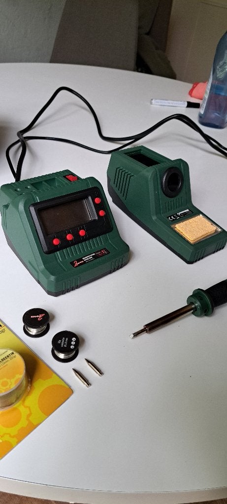 Soldeerstation SDS60 60W met tin, Hobby en Vrije tijd, Elektronica-componenten, Ophalen of Verzenden, Zo goed als nieuw