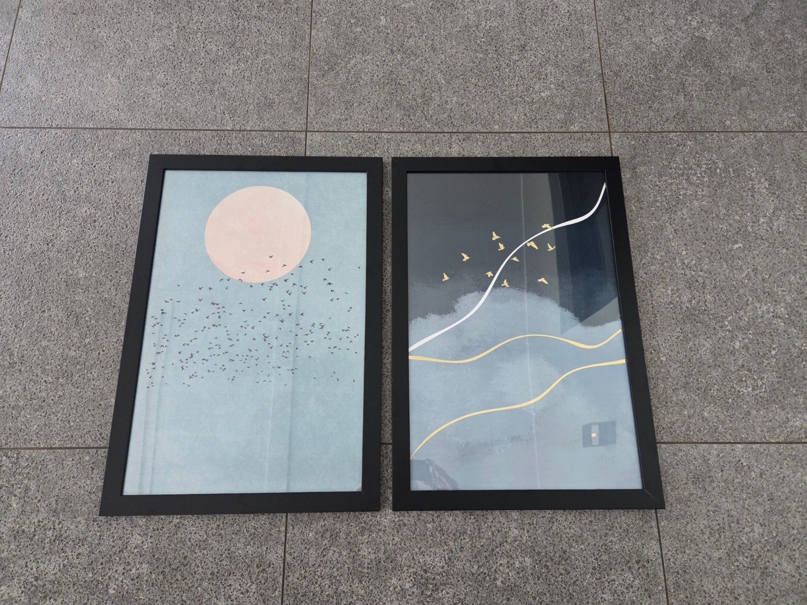 2stuks 60x40cm zwarte lijst + poster, Ophalen of Verzenden
