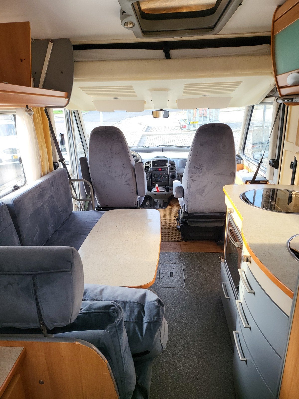 Foto 12 van Hymer B 564 Integraal Camper 2.8 JTD bouwjaar 2005