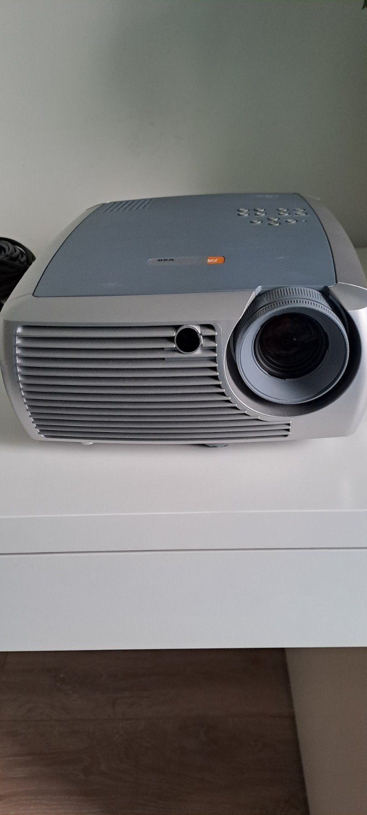 Beamer 3M 9550 DLP Projector met accessoires en beamer scher, Ophalen, 3M, Gebruikt, DLP