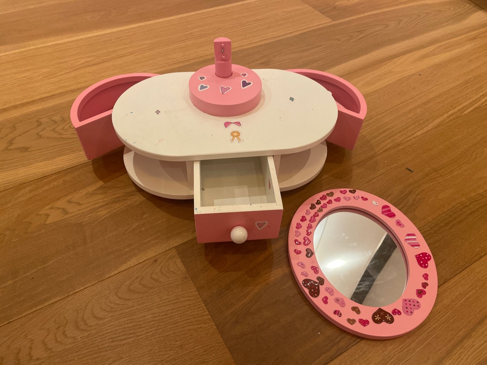 Opknappertje: Make-up Tafel voor Kinderen met Spiegel, Ophalen, Gebruikt, Meisje
