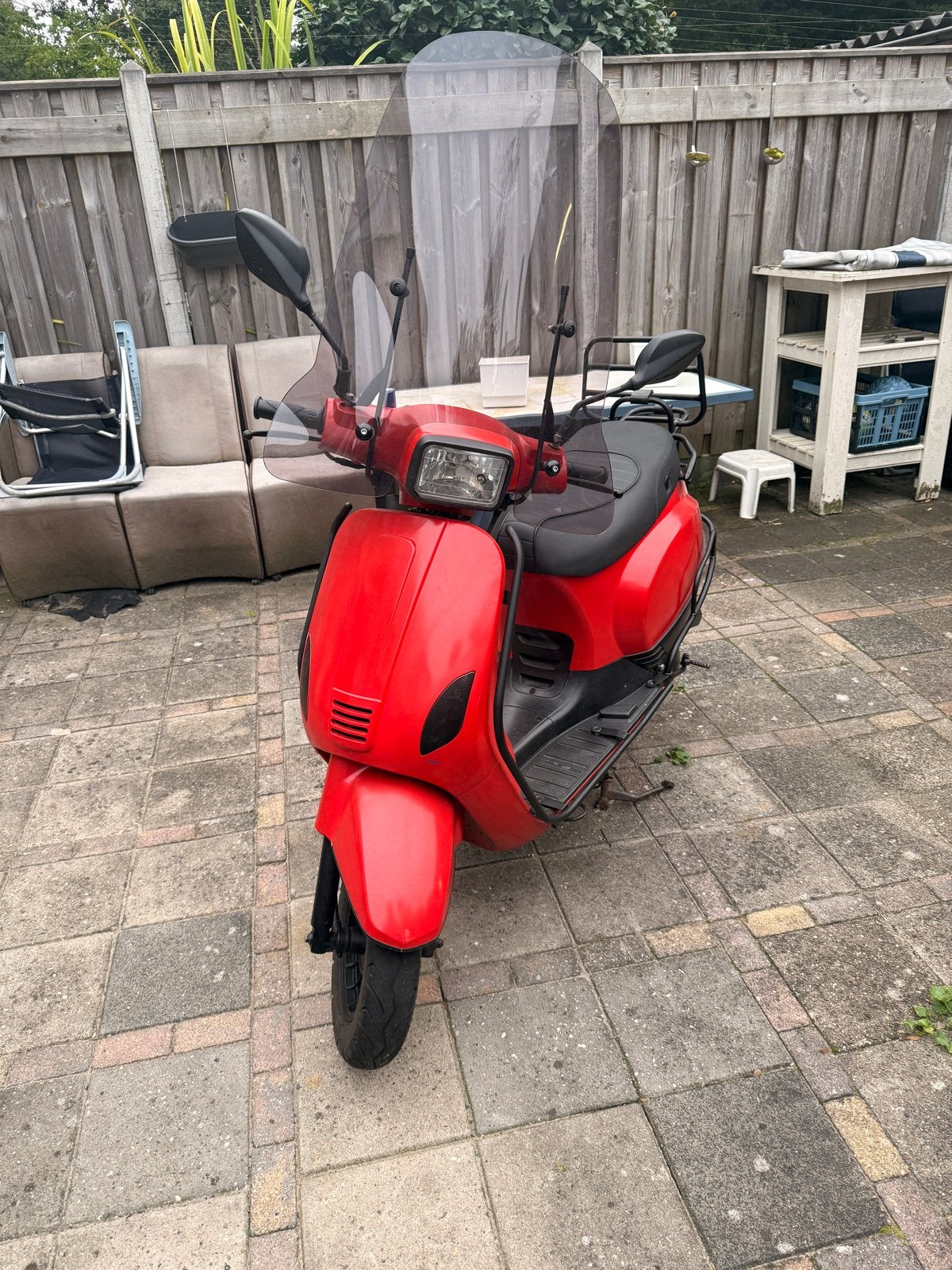 Rode Scooter - Loopt 60, met papieren en alarmsysteem, Ophalen, Gebruikt, Maximaal 45 km/u