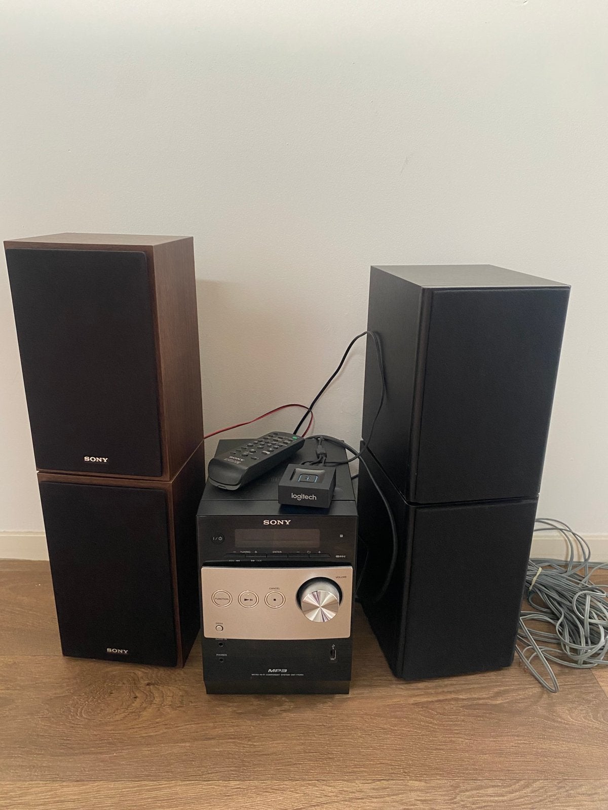 Sony stereoset met 4 speakers en Bluetooth adapter, Ophalen of Verzenden, Zo goed als nieuw, Speakers, Sony