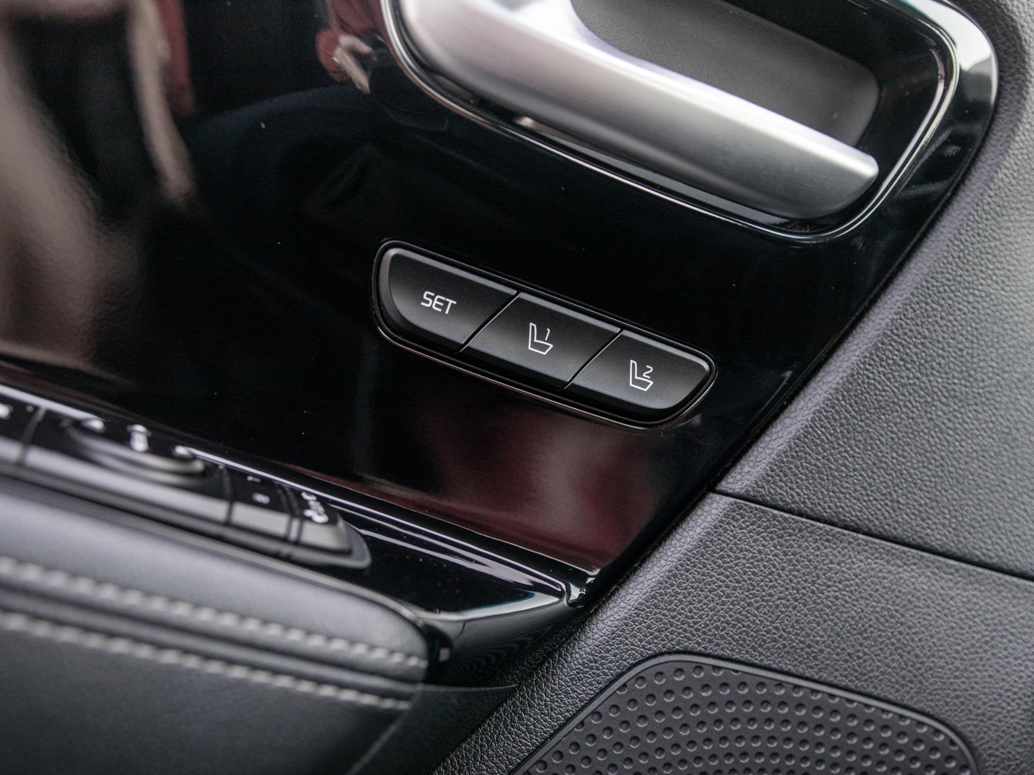 Foto 22 van Kia Niro 1.6 GDi Hybrid ExecutiveLine l lederen bekleding l