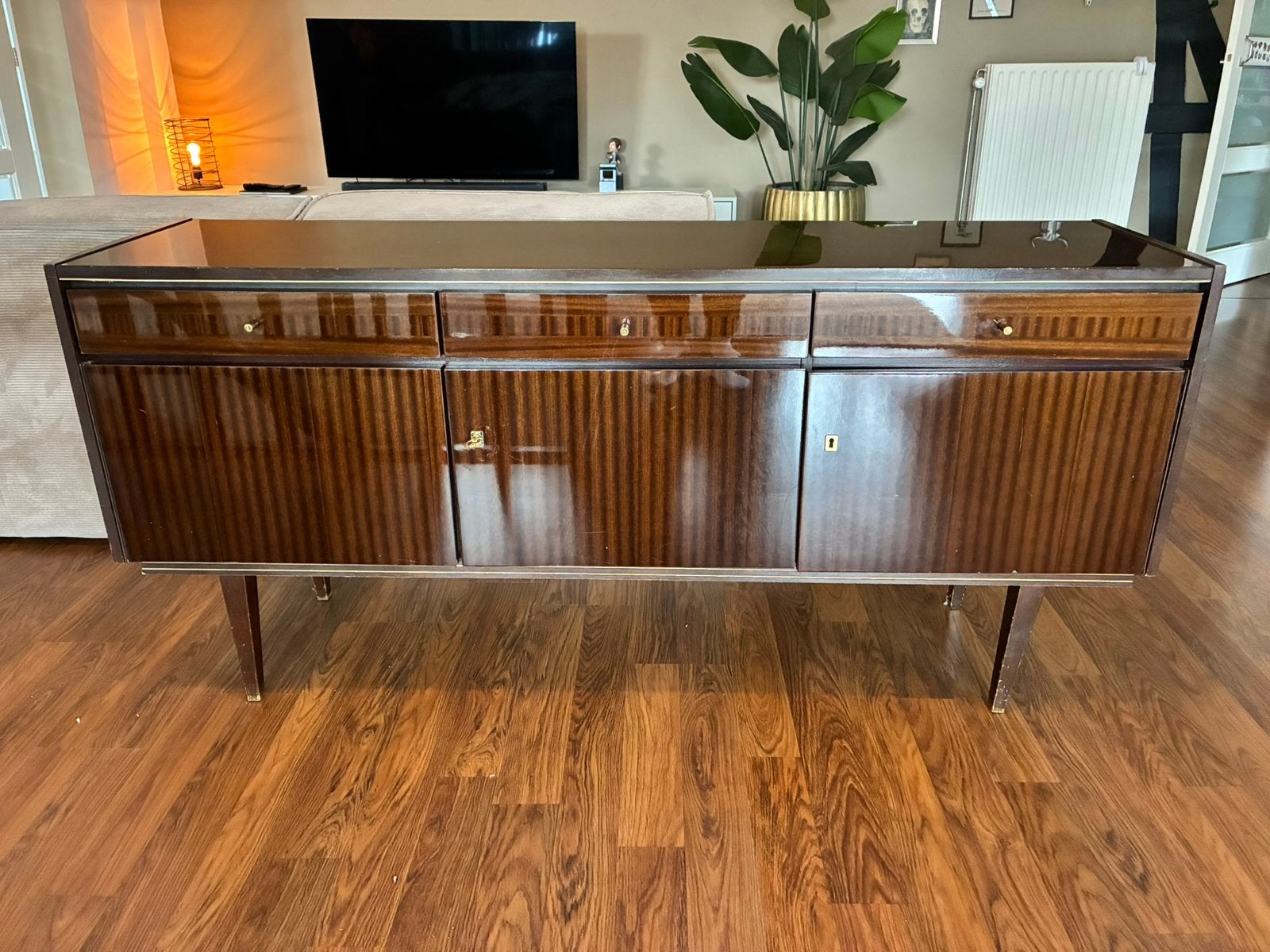 Prachtig vintage dressoir, model Bern 165 van Muncker-Modell, Huis en Inrichting, Ophalen, Gebruikt, 25 tot 50 cm, 150 tot 200 cm
