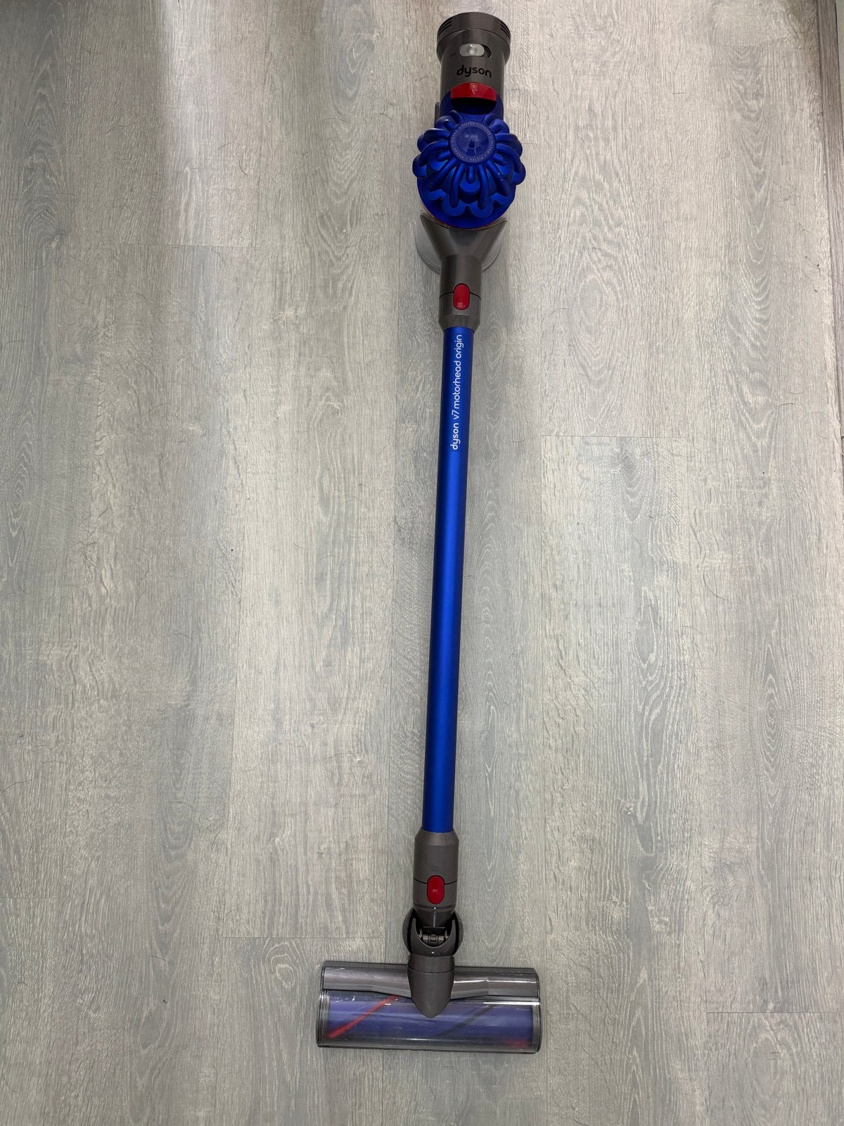 Dyson V7 Motorhead Origin iclusief hulpstukken en oplader, Witgoed en Apparatuur, Stofzuigers, Gebruikt, Ophalen of Verzenden