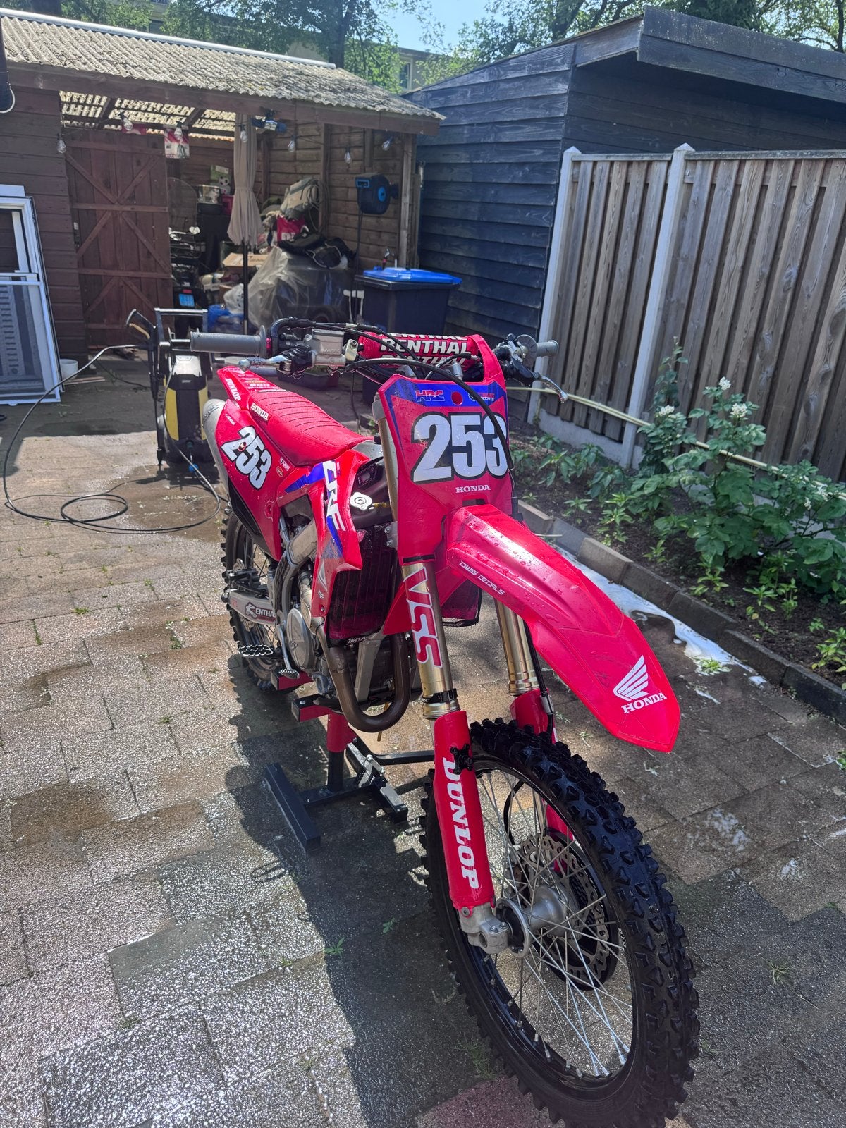Honda CRF 250R 2024 met HGS uitlaat - Motorisch perfect!, 250 cc, Sportuitlaat, Motorrijbewijs A, Gebruikt