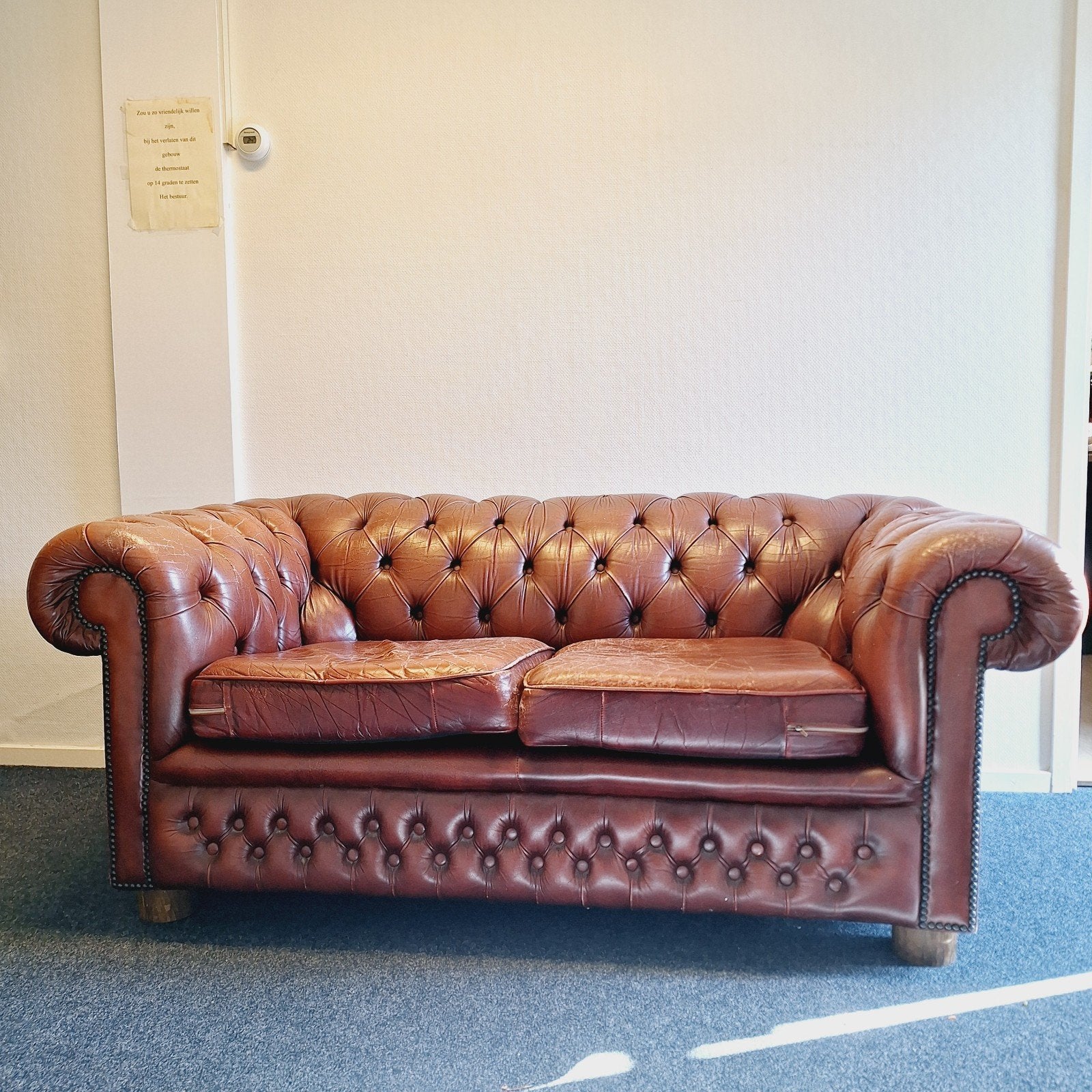 ACTIE: Chesterfield Bank - Twee Persoons - Compact, Ophalen, Gebruikt, ., 150 tot 200 cm
