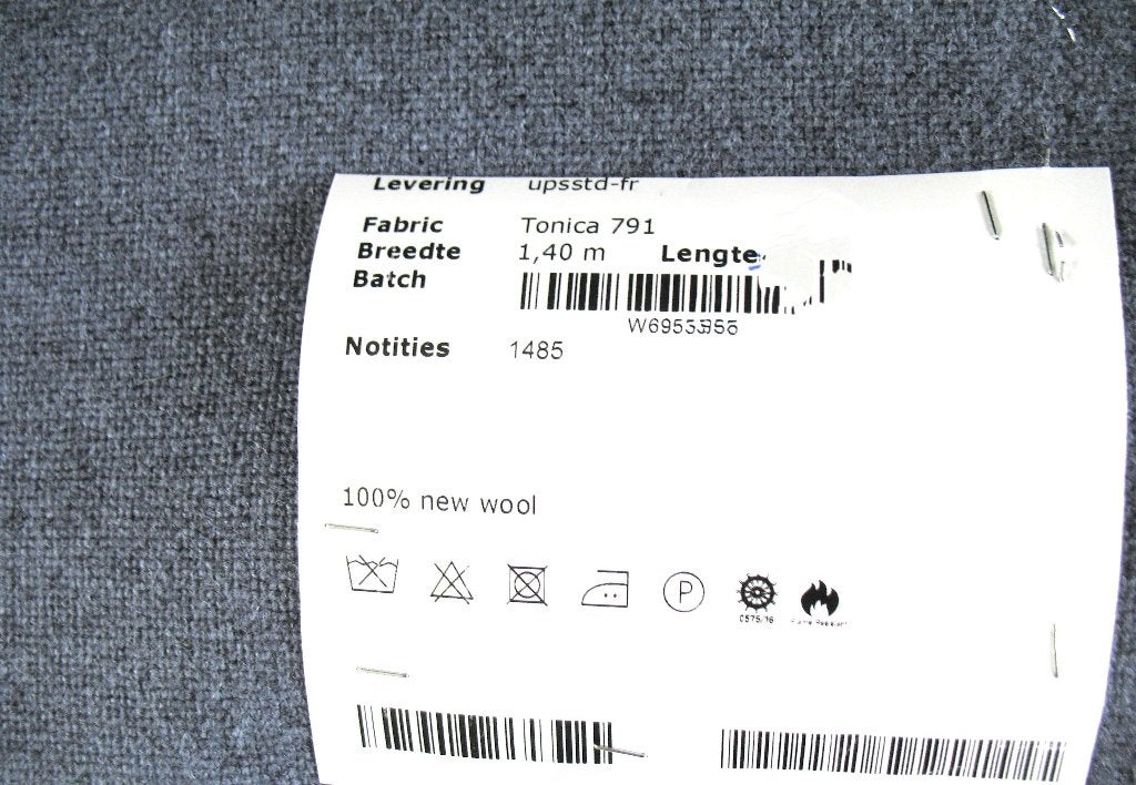 Kvadrat Tonica 791; lila; max 6 meter meubelstof, Wol, 120 cm of meer, Paars, Ophalen of Verzenden