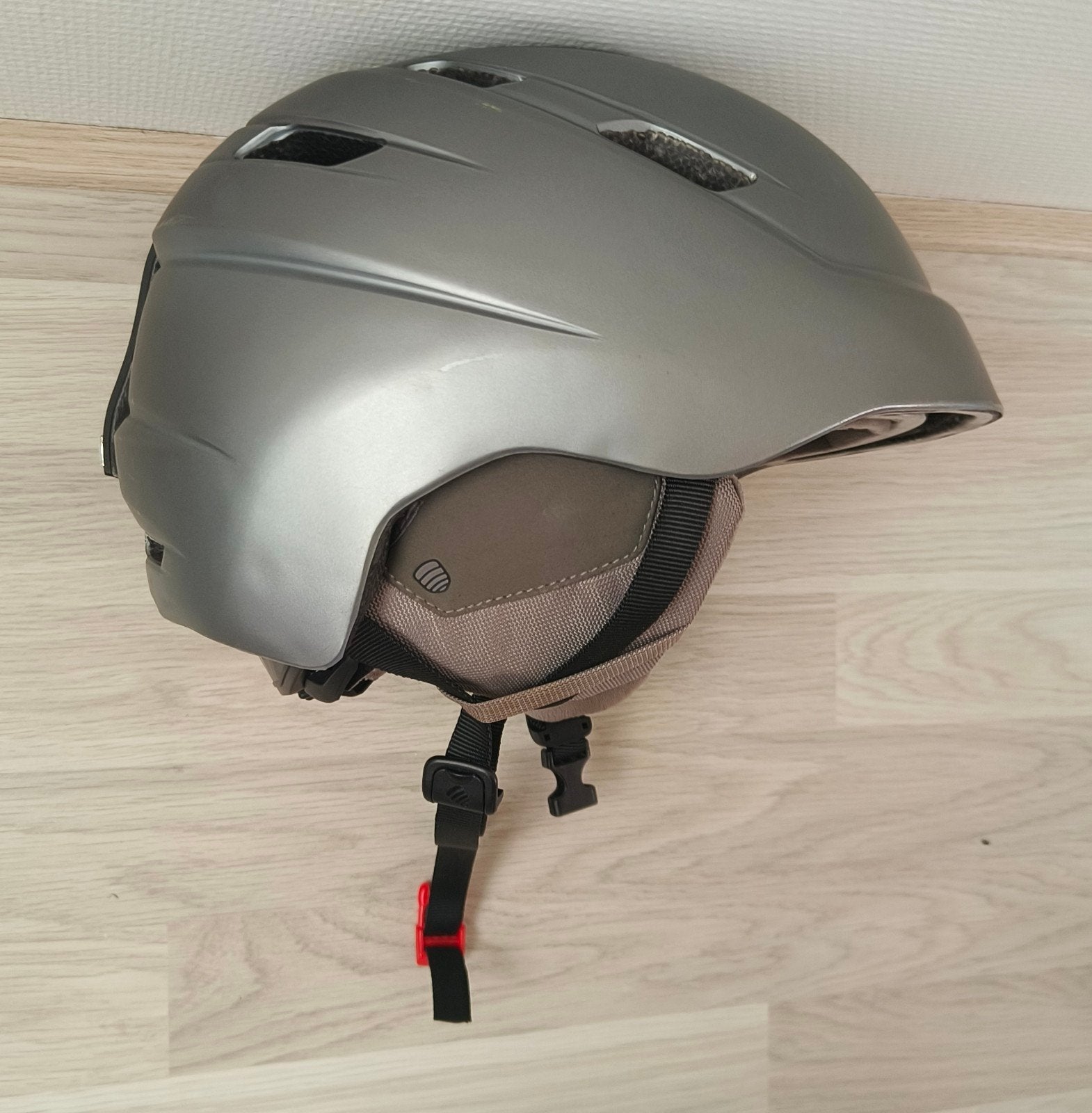 Ski/snowboard helm met kleine gebruikssporen, Overige merken, Gebruikt, Overige typen, Ophalen of Verzenden
