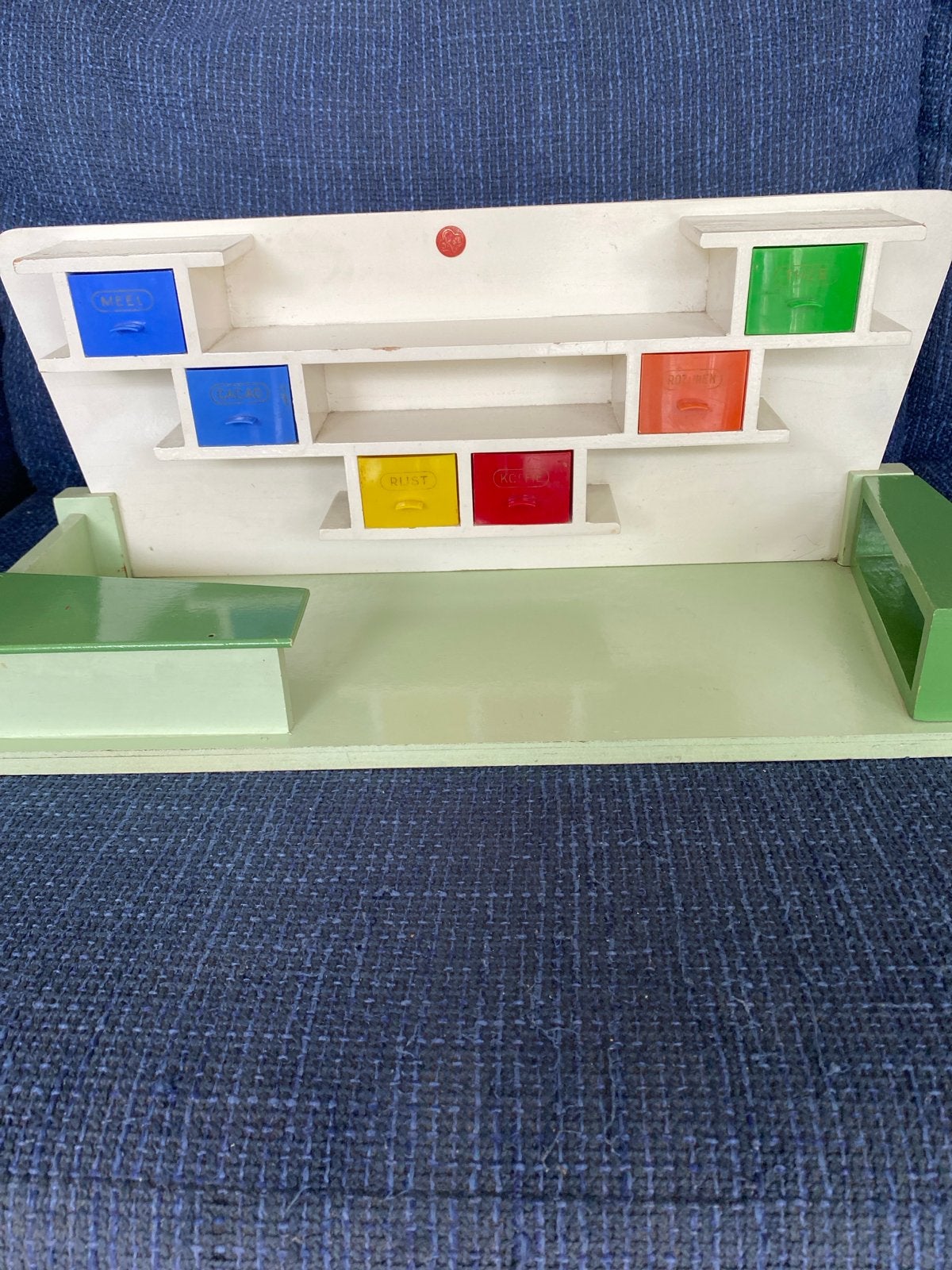 Vintage houten speelgoedkeuken met lades, Kinderen en Baby's, Speelgoed | Houten speelgoed, Ophalen, Gebruikt, Meubelstuk of Keukentje