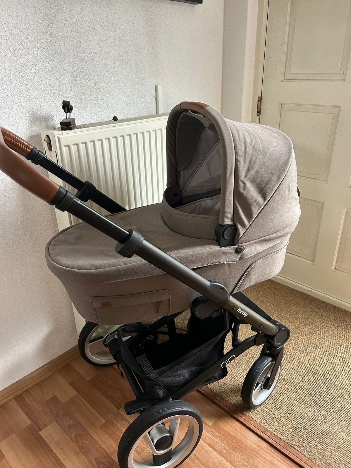 Mutsy Combi Kinderwagen, Ophalen, Verstelbare duwstang, Zo goed als nieuw, Combiwagen