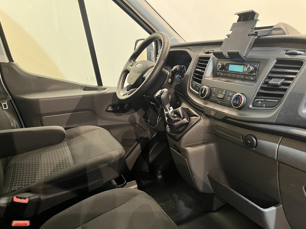 Ford Transit 2.0 TDCI L4 Trend 130 PK RWD Bakwagen / Sorense, 4 cilinders, Met garantie (alle), 2800 kg, Wit
