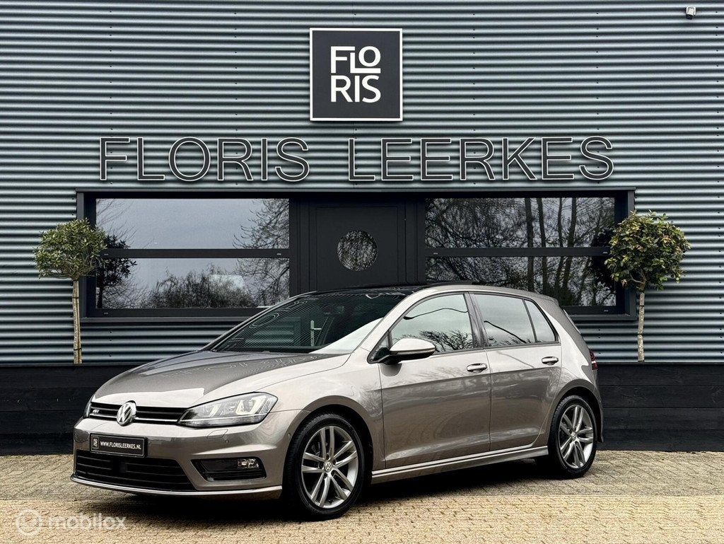 Volkswagen Golf 1.4 TSI | R-Line | Pano | DSG | Navi, 125 pk, Gebruikt, 4 cilinders, Golf