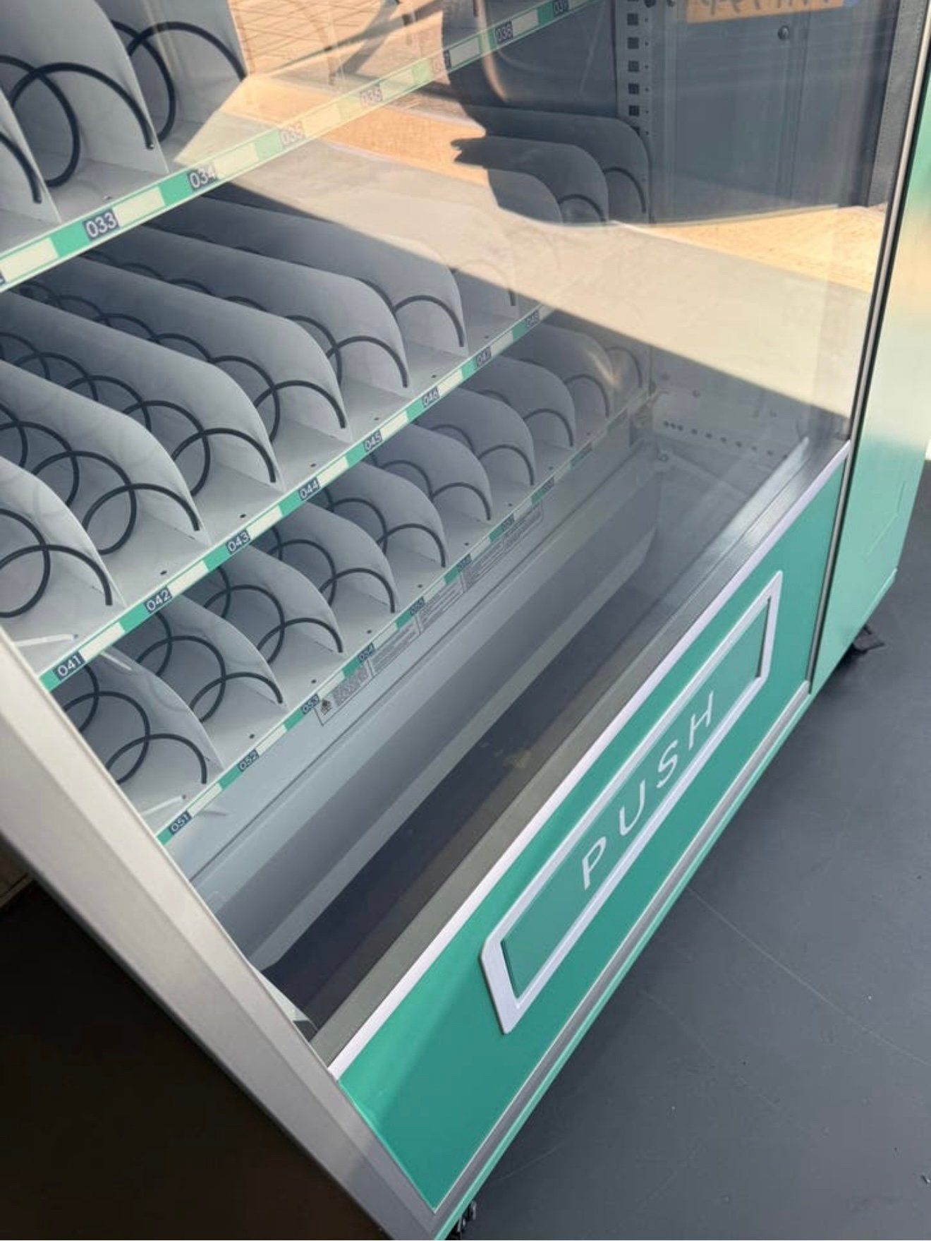 Vending machine Gratis plaatsing, Verzenden, Zo goed als nieuw